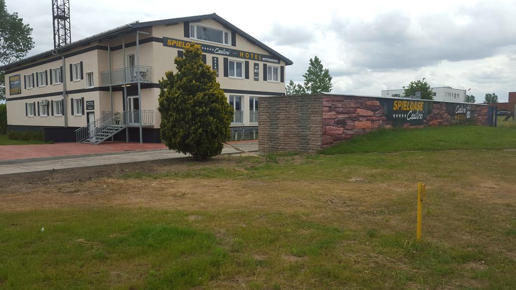 Casilino Hotel A 24 Wittenburg Bagian luar foto